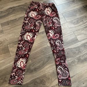 Kids red and cream pattern leggings